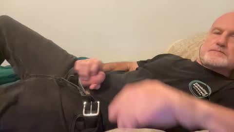 Snapshot of bigwebone chatting on 10.17.25 Bigwebone online show from 10.17.25