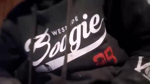 Snapshot of bigwytecock1979 chatting on 11.02.25 bigwytecock1979 online show from 11.02.25