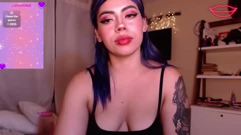 Snapshot of biigbooty_ chatting on 02.12.25 biigbooty_ online show from 02.12.25