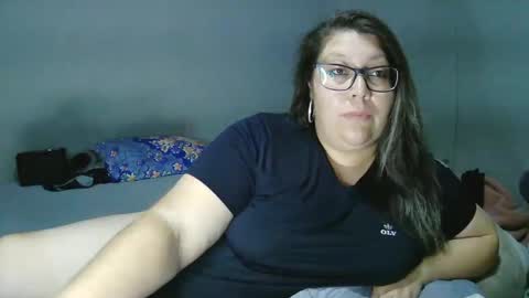 Snapshot of bikahot chatting on 02.16.25 Bia online show from 02.16.25