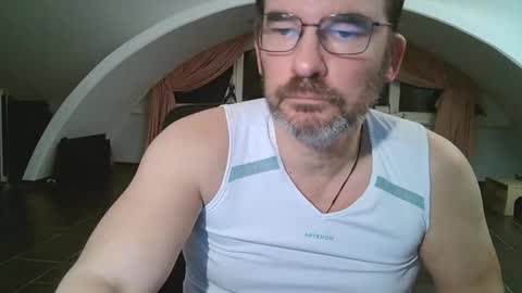 Snapshot of bikertom1988 chatting on 12.29.24 bikertom1988 online show from 12.29.24