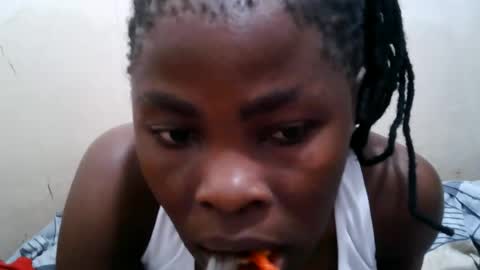 Snapshot of bilia_ebony chatting on 06.16.26 Bilia online show from 06.16.26