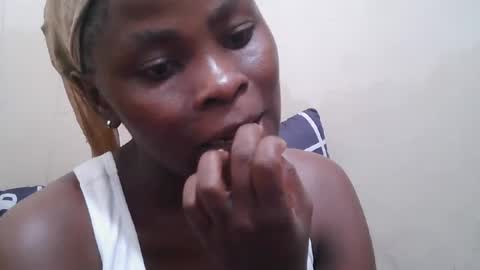 Snapshot of bilia_ebony chatting on 06.17.26 Bilia online show from 06.17.26