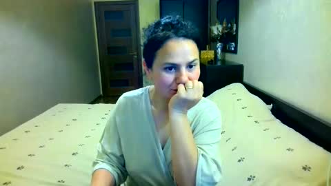 Snapshot of bililay chatting on 05.18.26 DOM NIKA online show from 05.18.26