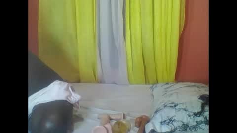 Snapshot of bilion_ass chatting on 01.28.25 TREZAH online show from 01.28.25