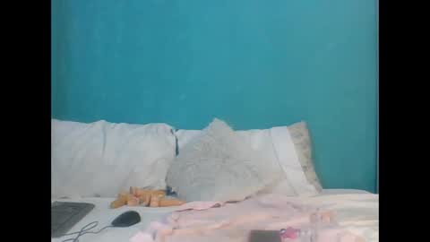 Snapshot of bilion_ass chatting on 04.12.26 TREZAH online show from 04.12.26