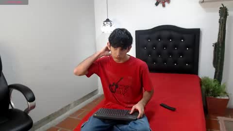 Snapshot of billy_wild chatting on 05.06.26 billy wild online show from 05.06.26