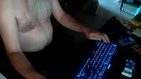 Snapshot of biparislove chatting on 07.12.26 BigDick online show from 07.12.26