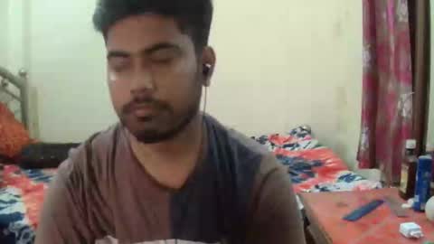 Snapshot of birbikrom104 chatting on 04.25.26 birbikrom104 online show from 04.25.26