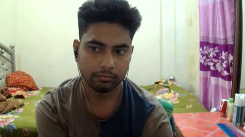 Snapshot of birbikrom104 chatting on 05.27.26 birbikrom104 online show from 05.27.26