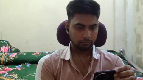 Snapshot of birbikrom104 chatting on 07.14.26 birbikrom104 online show from 07.14.26