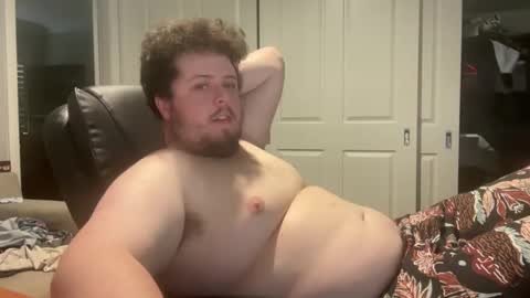 Snapshot of bisexualchubbyboy chatting on 05.04.26 james online show from 05.04.26