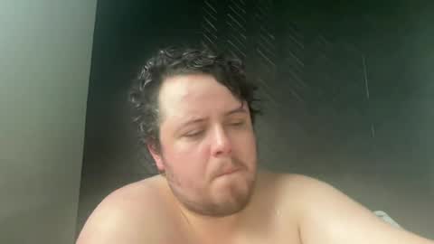 Snapshot of bisexualchubbyboy chatting on 06.12.26 james online show from 06.12.26