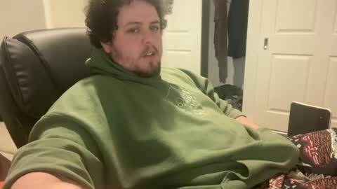 Snapshot of bisexualchubbyboy chatting on 06.19.26 james online show from 06.19.26