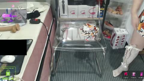 Snapshot of bisexyeliz35 chatting on 11.06.25 bisex woman online show from 11.06.25