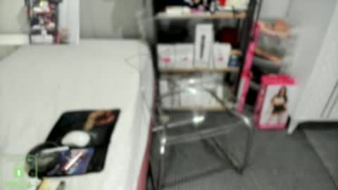 Snapshot of bisexyeliz35 chatting on 12.14.25 bisex woman online show from 12.14.25