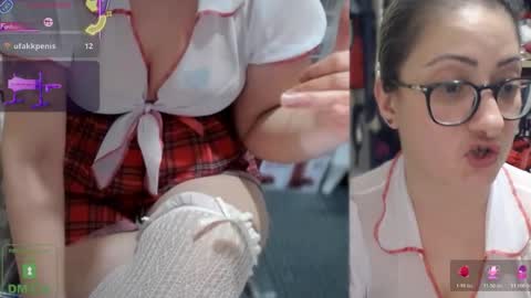 Snapshot of bisexyeliz35 chatting on 12.20.25 bisex woman online show from 12.20.25