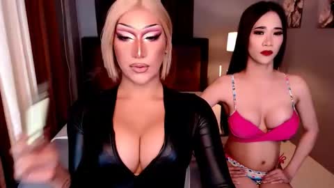 Snapshot of bitch_destroyer chatting on 03.18.26 EVA online show from 03.18.26