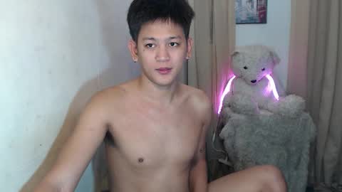 Snapshot of bj_alex31 chatting on 11.21.25 alex online show from 11.21.25