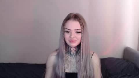 Snapshot of bklfeya chatting on 10.30.25 bklfeya online show from 10.30.25