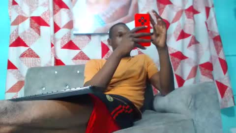 Snapshot of black30cmdick chatting on 01.14.25 maquina online show from 01.14.25