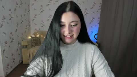 Snapshot of black_berry_bla_ck chatting on 12.04.25 black_berry_bla_ck online show from 12.04.25