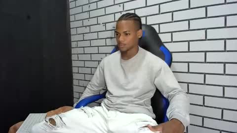 Snapshot of black_dicck chatting on 04.21.26 tu morenito online show from 04.21.26