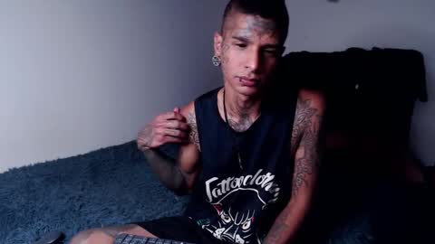 Snapshot of black_firex chatting on 10.04.25 black_firex online show from 10.04.25