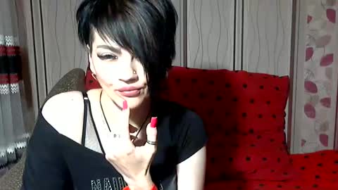 Snapshot of black_hot_01 chatting on 12.06.24 black_hot_01 online show from 12.06.24
