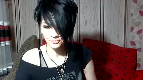 Snapshot of black_hot_01 chatting on 12.19.24 black_hot_01 online show from 12.19.24