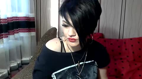 Snapshot of black_hot_01 chatting on 02.28.25 black_hot_01 online show from 02.28.25
