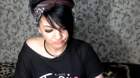 Snapshot of black_hot_01 chatting on 09.11.25 black_hot_01 online show from 09.11.25