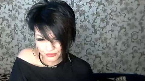 Snapshot of black_hot_01 chatting on 10.20.25 black_hot_01 online show from 10.20.25