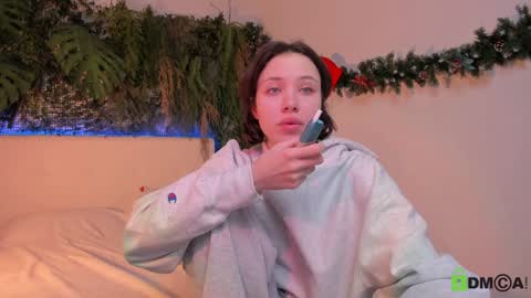 Snapshot of black_jenny chatting on 01.05.25 Jenny online show from 01.05.25