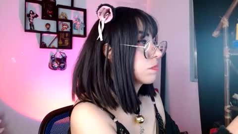 Snapshot of black_lady_05 chatting on 11.12.25 millie online show from 11.12.25