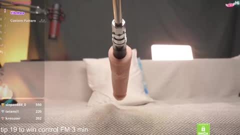 Snapshot of black_n_wh1te chatting on 03.06.25 black_n_wh1te online show from 03.06.25