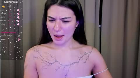 Mon Mon online show from 01.11.25