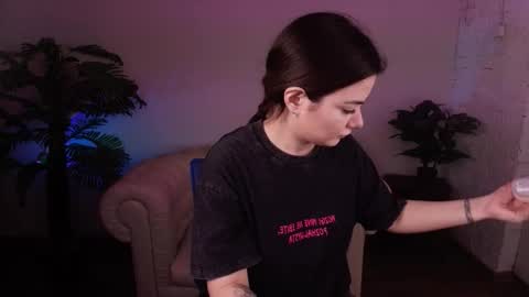 Mon Mon online show from 03.15.26