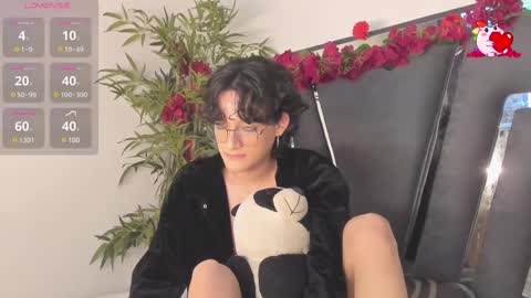 Snapshot of black_rose02 chatting on 03.02.25 B L A C K R O S E online show from 03.02.25