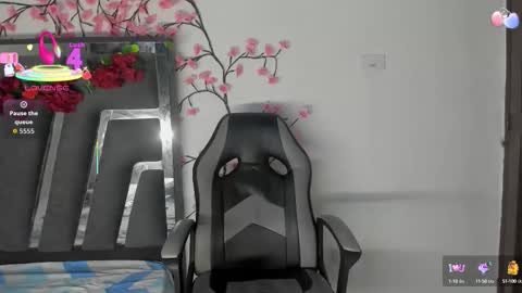 Snapshot of black_rose02 chatting on 10.13.25 B L A C K R O S E online show from 10.13.25