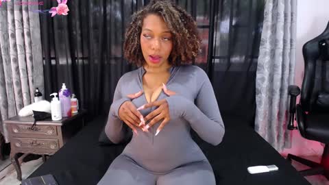 Snapshot of black_rosse_1 chatting on 01.21.25 Tifany online show from 01.21.25