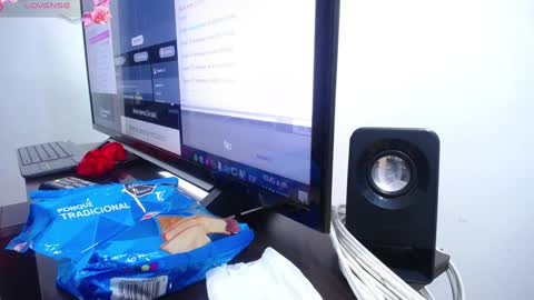 Snapshot of black_rosse_1 chatting on 01.24.25 Tifany online show from 01.24.25