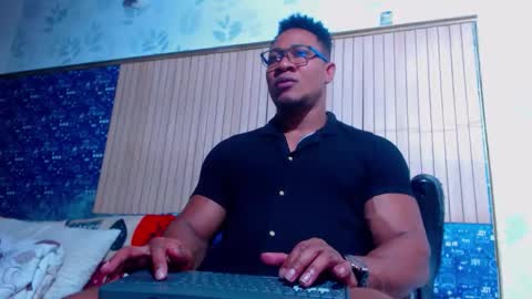 duglas online show from 04.12.26