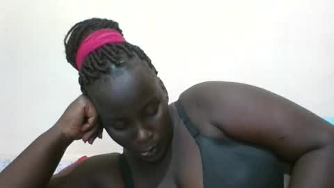 Snapshot of blackbeauty002 chatting on 02.14.26 PACIFICA online show from 02.14.26