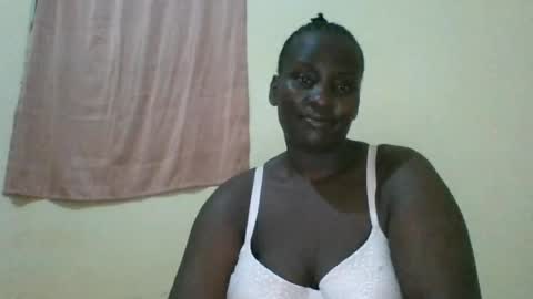 Snapshot of blackbeauty002 chatting on 06.18.26 PACIFICA online show from 06.18.26