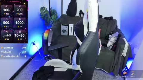 Sophie online show from 02.19.25