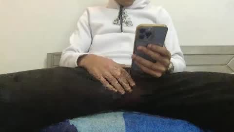 Snapshot of blackbigdickfr chatting on 01.25.25 blackbigdickfr online show from 01.25.25