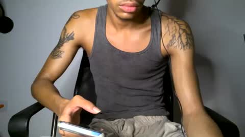 Snapshot of blackbulltitus chatting on 07.12.26 BlackBullTitus online show from 07.12.26