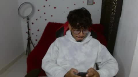 Snapshot of blackfox_desire chatting on 05.05.26 mateo online show from 05.05.26