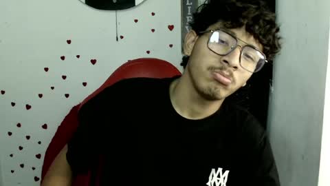Snapshot of blackfox_desire chatting on 05.18.26 mateo online show from 05.18.26